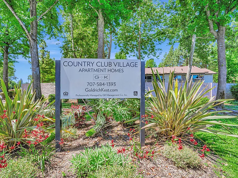 Country Club Village — Photo 25