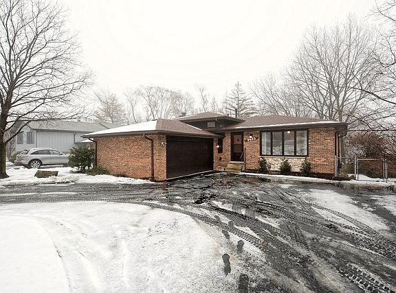 2nd image of 9953 Wood Ln