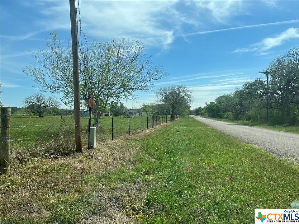 2nd image of Old Goliad Rd