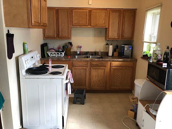 2nd image of 452 N Cassady Ave