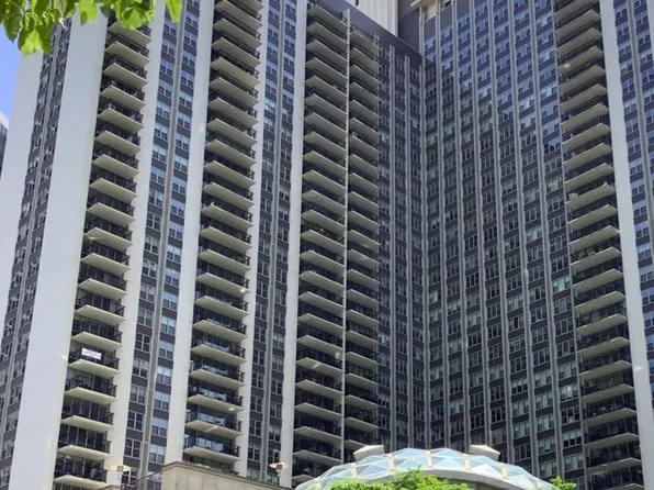 400 E Randolph St, Chicago, IL