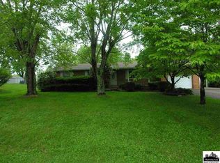 6 Timberlane Rd, Milton, WV 25541