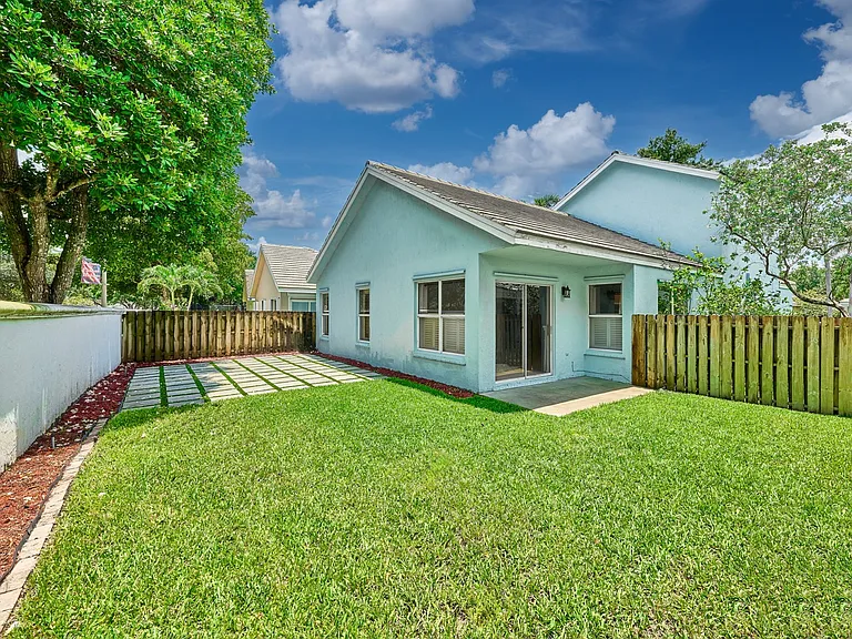 2968 Myrtle Oak Cir — Photo 58