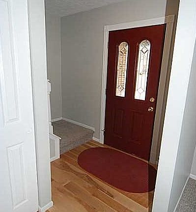 4th image of 1052 Clovernoll Ct