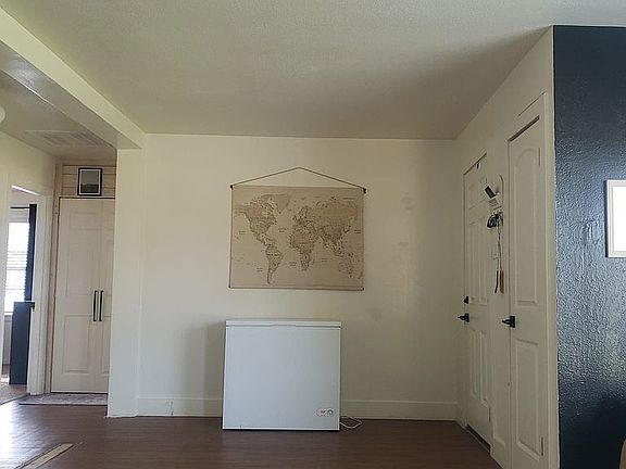 5th image of 701 E Lons St