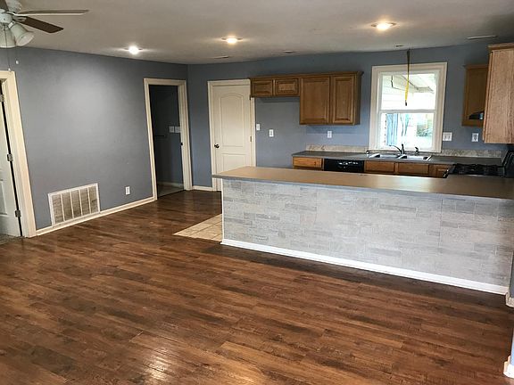 4th image of 1101 N 12th St
