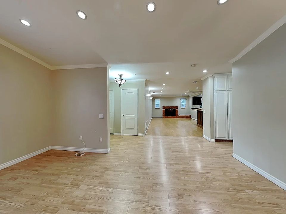 1st image of 223637 Happy Valley Dr