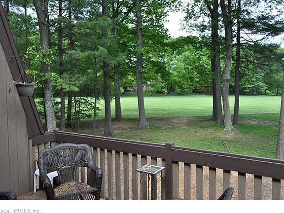 5th image of 11 Canterbury Ln