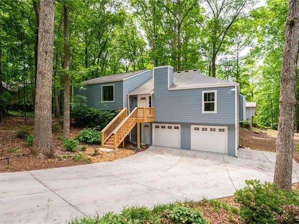 2139 Carlyle Dr, Marietta, GA 30062