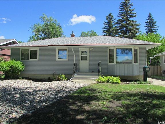 2nd image of 2837 Wascana St