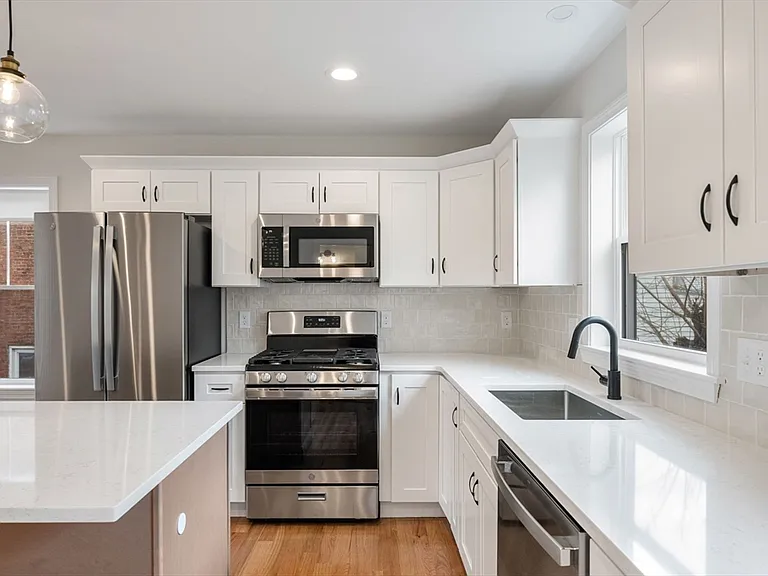32 Union St #32 — Photo 13