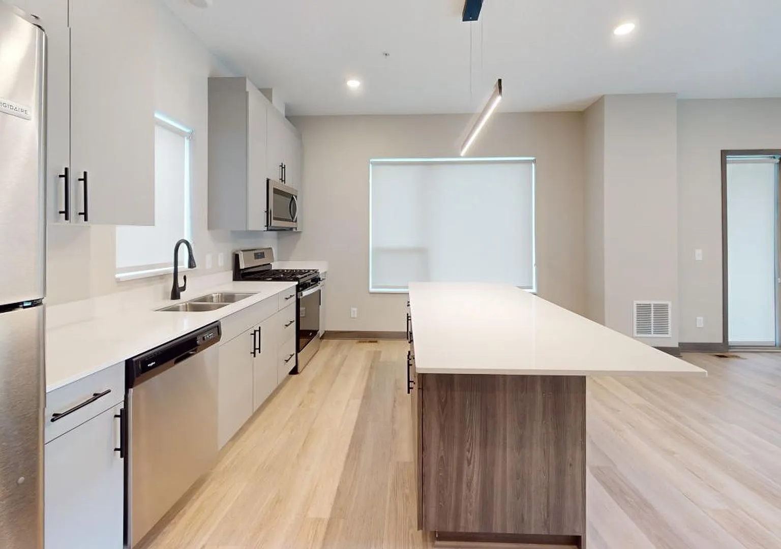 6th Street Triplex — Photo 3
