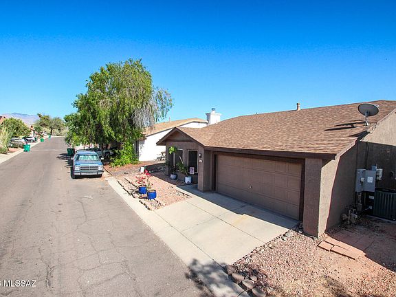 4th image of 4697 W Globeberry St