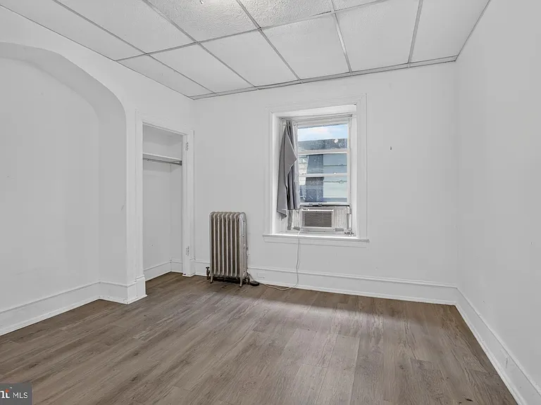 4011 Pine St — Photo 36
