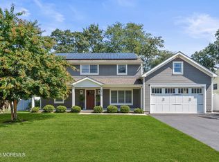 27 Branch Rd, Oakhurst, NJ 07755