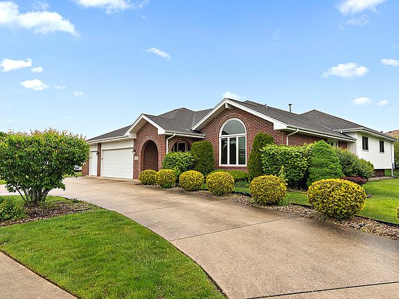 2nd image of 17447 Harvest Hill Dr