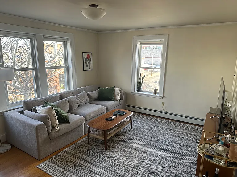38 Day St Apartments — Photo 25