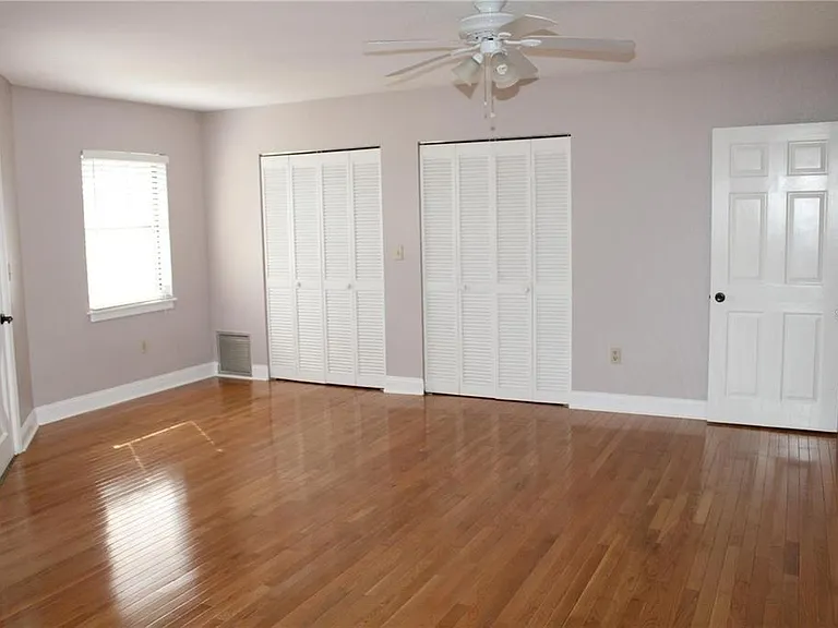 5828 Oakhurst Dr — Photo 14