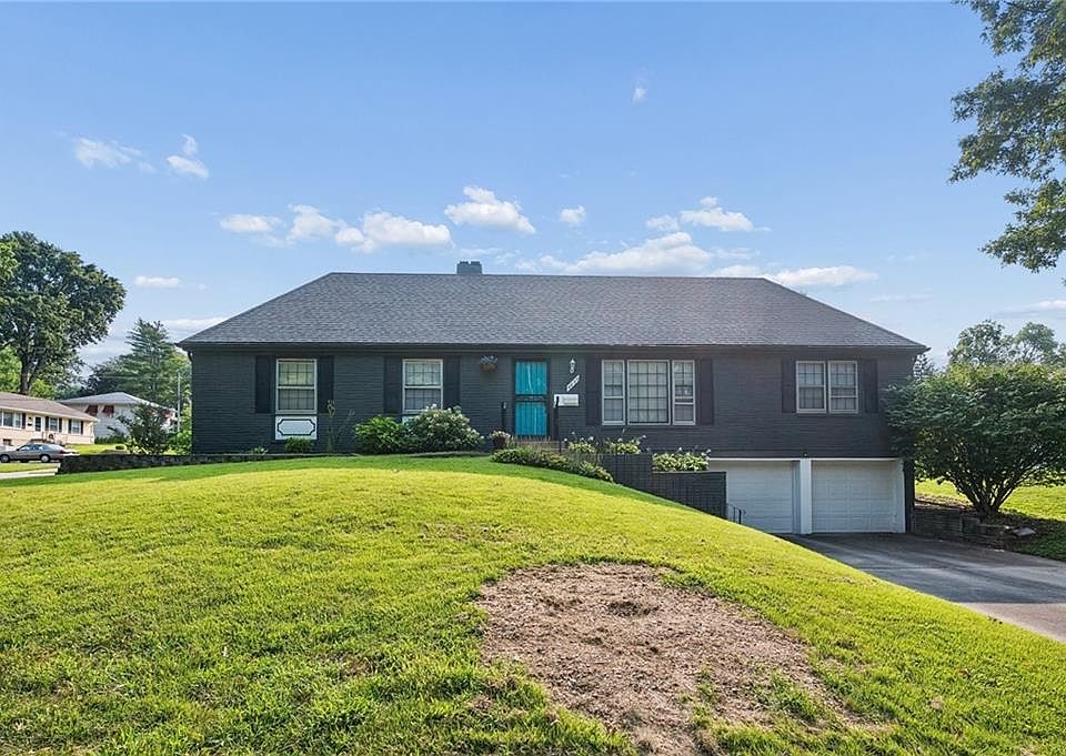 1st image of 4835 NE Sherwood Dr