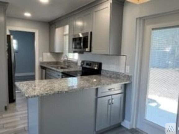5th image of 4805 Key Largo Dr W
