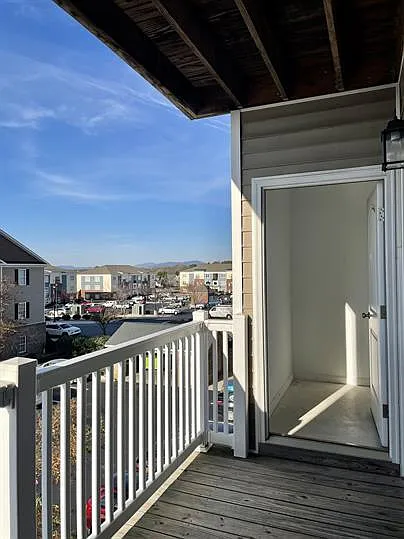 301 Rotunda St — Photo 20