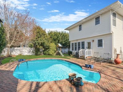 11 Bohack Court, Sayville, NY, 11782
