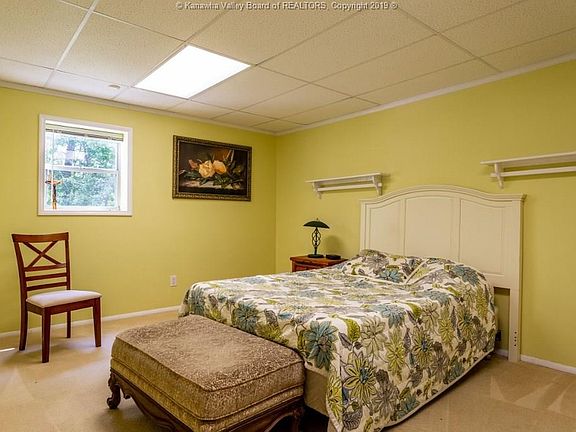 5th image of 50 Shawnee Oaks Dr