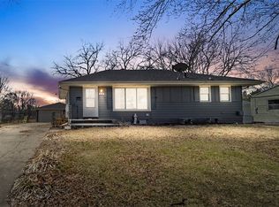 6018 Gregory Ln, Des Moines, IA 50312