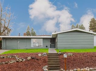 318 E 28th St, Bremerton, WA 98310