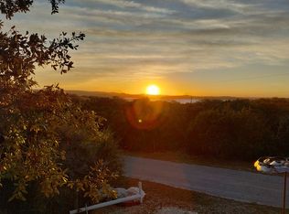 1329 Ramble Hls, Canyon Lake, TX 78133