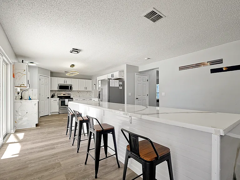 52 Perrotti Ln — Photo 28