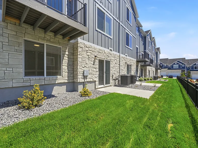 971 W Mountain Hollow Way — Photo 45