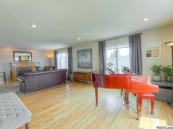 4th image of 1757 Nottage Ct