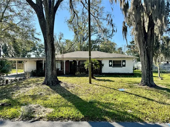 1403 Oakdale St, Plant City, FL 33563