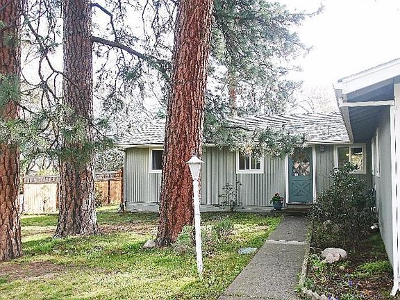 2nd image of 836 Hillview Dr