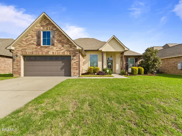 204 Bay Meadow Ln, Carencro, LA 70507