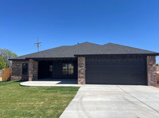 528 Camelot Dr, Borger, TX 79007