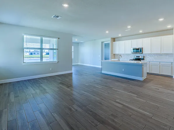 9002 Dahlia Cir, Port Saint Lucie, FL 34986