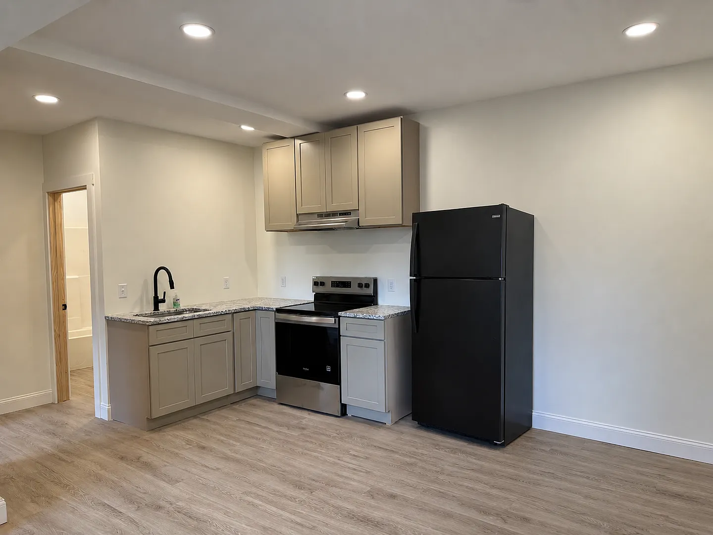 463 S. Prince St. — Photo 2