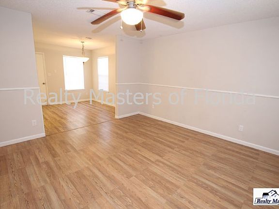4th image of 7803 Dartmoor Dr