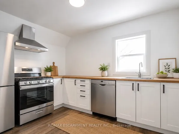 198 Sherman Ave N, Hamilton, ON