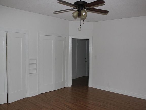 5th image of 8808 Crenshaw Blvd