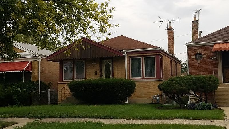1st image of 14507 S School St