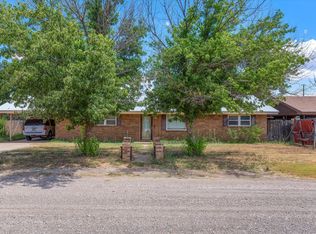 406 N Tyler St, Whiteface, TX 79379
