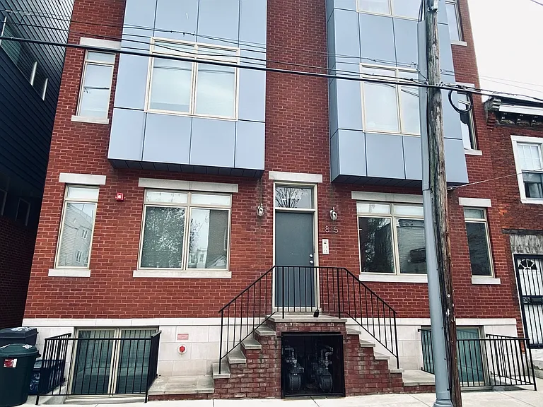 815-17 N Uber St — Photo 7