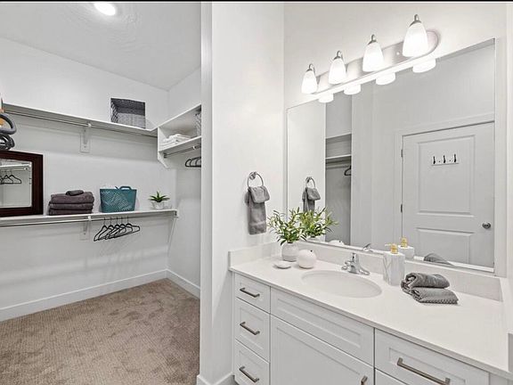 4th image of 5801 S Garnet Dr #3-201