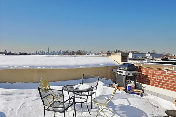 Sold by Corcoran | media 14