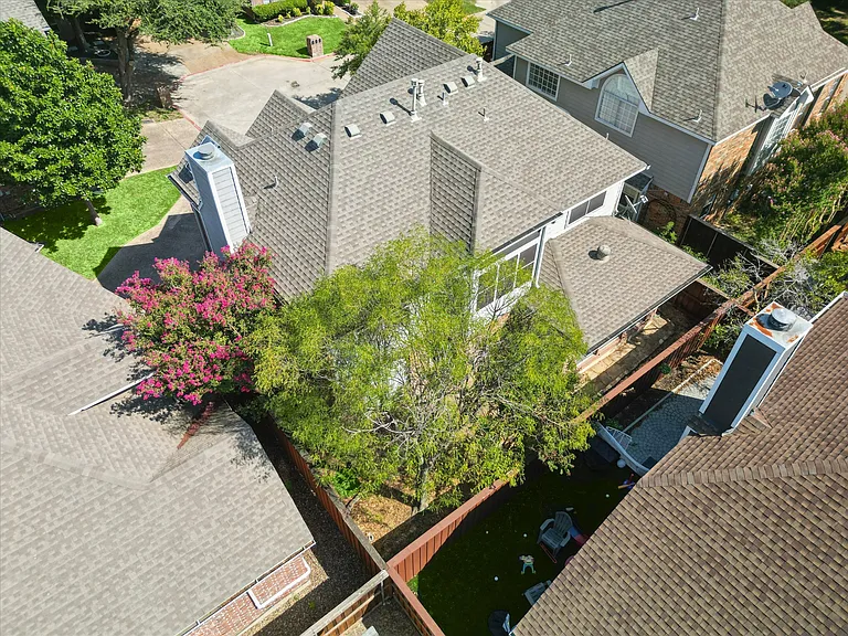 14625 Windsor Ct — Photo 54