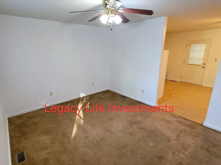 953 Irvington Rd — Photo 6