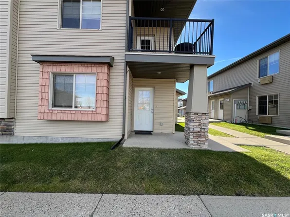 UNIT 304-700 Battleford TRAIL, Swift Current, SK S9H 4V9